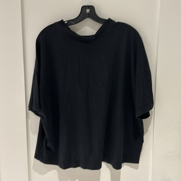 Electric & Rose tshirt. Size large. - Picture 4 of 4